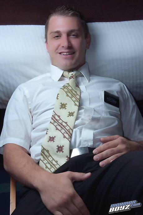 Strongman Elder Hatch jack off his dick