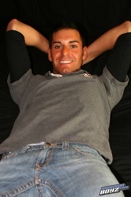 Beefcake Elder Daniel posing naked