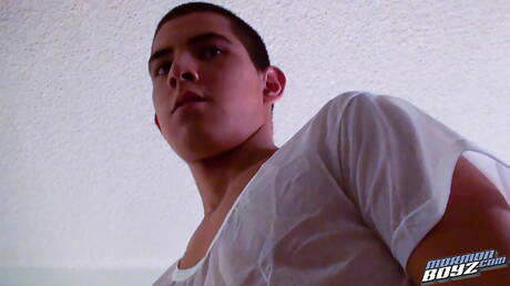 Beefy Elder Jackson jerk off his cock