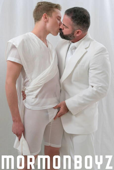 Husky guy Elder Farnsworth and hunk Bishop Angus have a hot couple sex