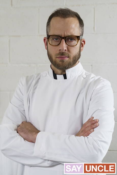 Famous americans, mature bear Joel Someone and pretty boy Zak Bishop have a good sex