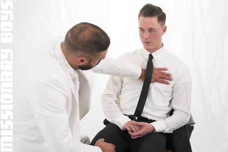 Italian bear Marco Napoli and muscular Cayden Salone have a hot sex