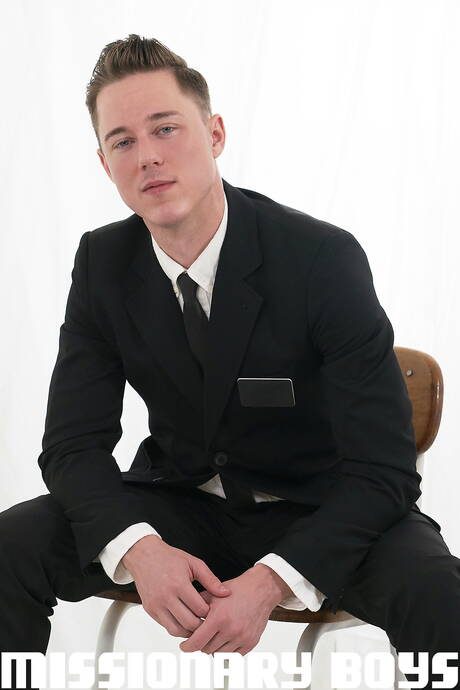 Italian bear Marco Napoli and muscular Cayden Salone have a hot sex