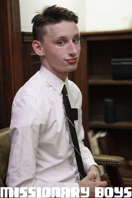 American young Elder Hansen fuck after blowjob