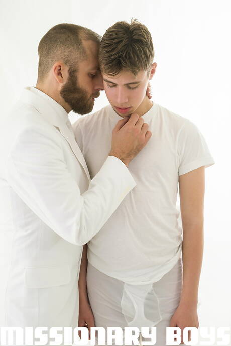 Hot american dudes hot bear Joel Someone and pretty boy Adam Awbride posing naked