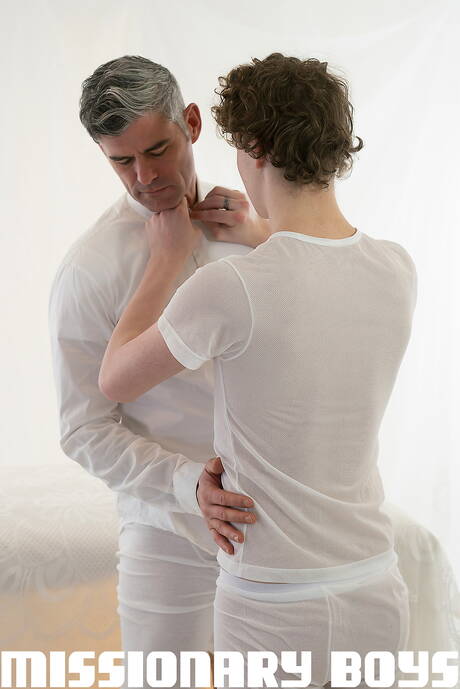 Pretty american boys hot twink Mel Grey and superstud President Oaks in hard anal sex