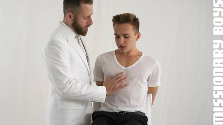 Hot american dudes muscular Cameron Basinger and mature bear Joel Someone fuck ass after sucking dick