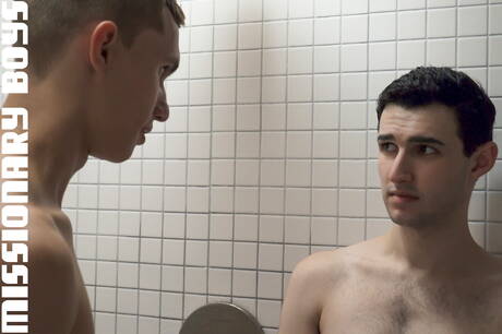 American young Darron Bluu and beefcake Damian Hult fuck ass after sucking cock in hot shower