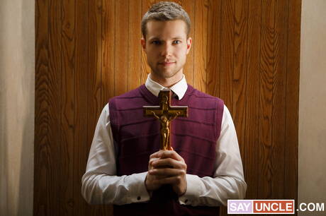 Canadese jonge Benjamin Blue en Franse beer Teddy Torres neuken kont na het zuigen