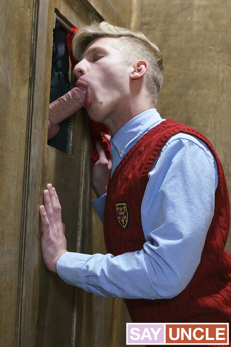 Two american dudes young Father Fiore and pretty boy Jace Madden fuck after dick sucking