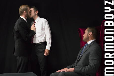 帥哥Brayden Wolf，Myles Landon和Peter Marcus正在幹屁股