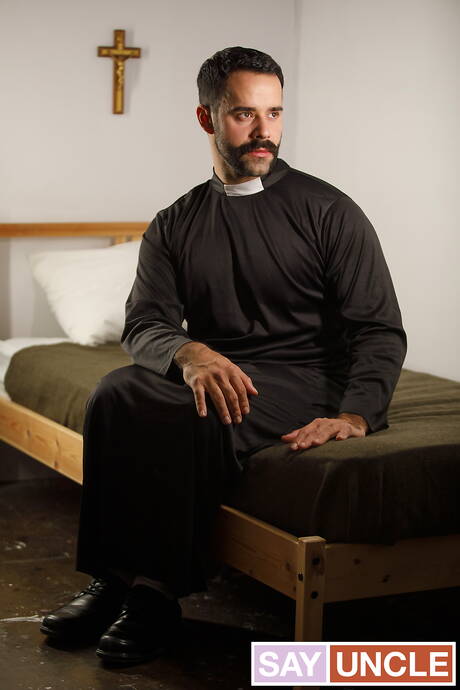 Yes Father: French mature bear Teddy Torres and canadian young boy Ryan Jacobs banged each other