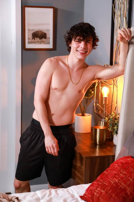 Next Door Studios: Hot americans, pretty boy Kyle Wyncrest and beautiful boy Asher Day in hot anal sex