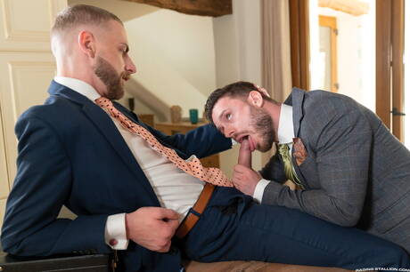 Spanish beefcake Manuel Reyes and tough guy Zac Johnson in hot ass fuck action