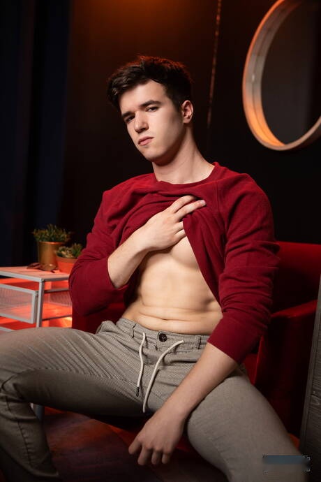 Hot buddies Rocky Vallarta, Maverick Sun and Chuck Conrad have 3some anal sex