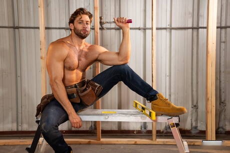 Men.com: Hot american guys bodybuilder Clark Reid and bodybuilder Dom King have a hot couple sex