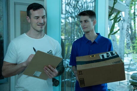 Sexy americans, beautiful boy Trevor Harris and bodybuilder Derek Kage in hot homosexual action outside