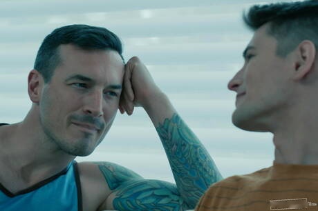 Sexy americans, beautiful boy Trevor Harris and bodybuilder Derek Kage in hot homosexual action outside