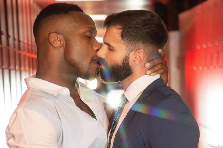 Spanish bear Dani Robles and black beefy Andre Donovan in black on white sex outdoor