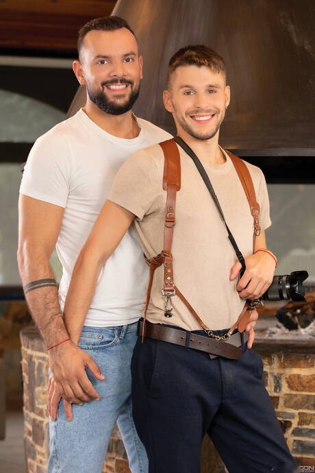 Russian hot twink Dmitry Osten and portuguese bear Sir Peter drilling an ass