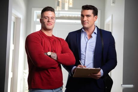 Canadian husky guy Clark Delgaty and latin muscular Presley Scott in hot homosexual scene outside