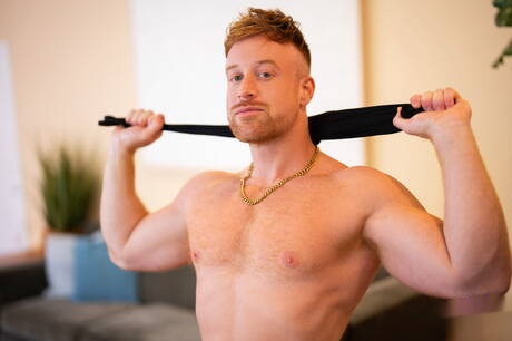 Beefcake Tim James posing naked and showing nice ass