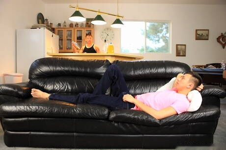 Hot american boys bull Jessie Lee and young Michael Cummings love each other