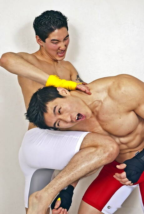 Stud Jake West and oriental bull Peter Le posing naked and showing tight butt