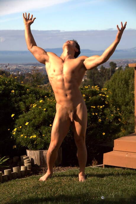 Oriental strong bull Peter Le get naked and showing nice butt outdoor