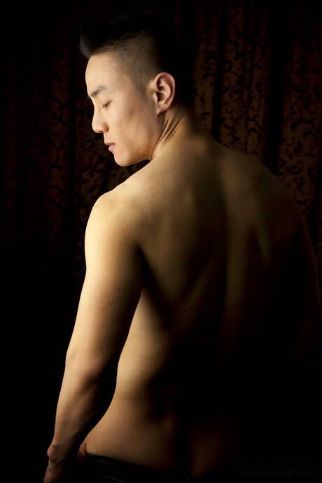 Oriental stud Andy Stroker get naked and showing nice butt