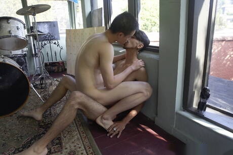 Latino twink Rave Hardick fuck after blowjob