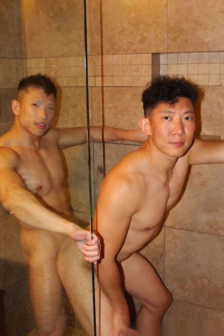 Asian strong bull Jessie Lee and asian hunky guy Cody Hong in hot anal sex in shower