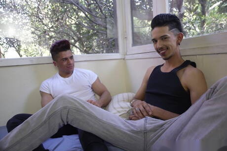 Famous americans, muscular Armond Rizzo and young boy Rave Hardick fuck after blowjob