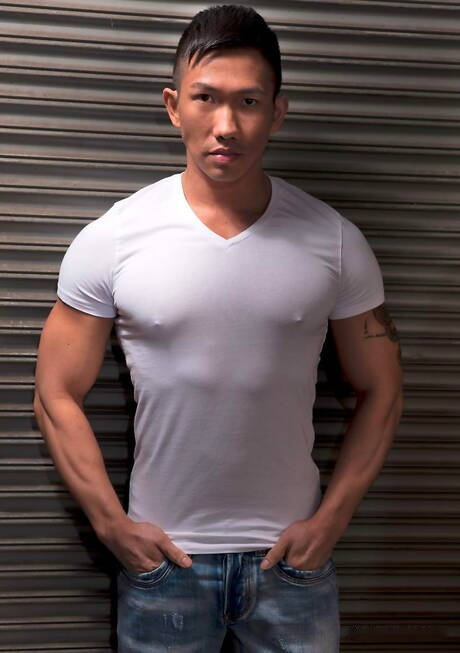 Oriental strong bull Jeffierce posing nude and showing tight butt