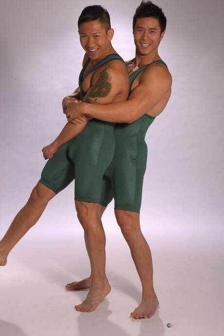 Oriental bull Peter Le and strongman Jeffierce shows a beautiful body