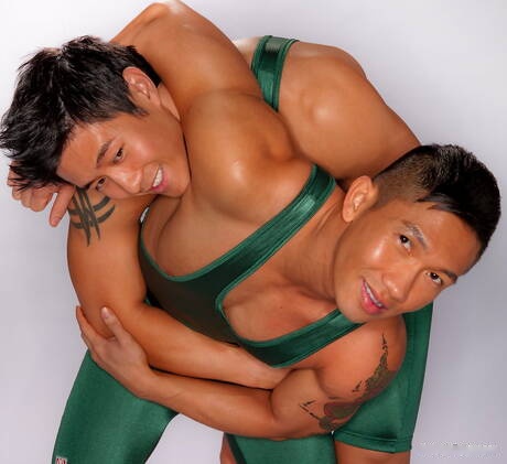 Oriental bull Peter Le and strongman Jeffierce shows a beautiful body