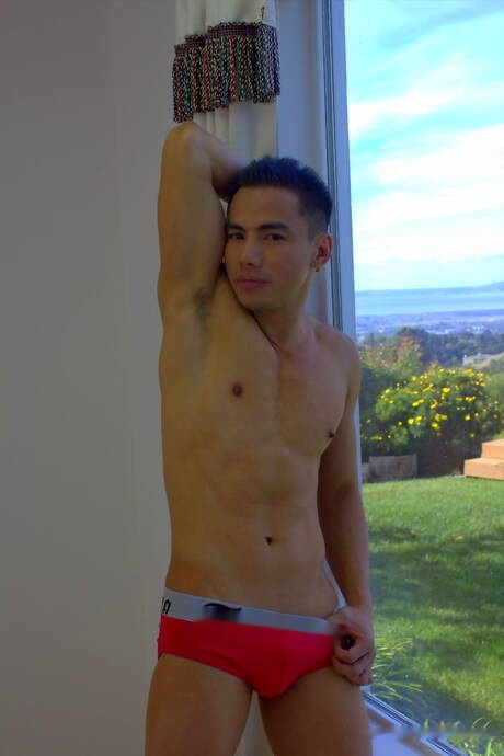 Oriental tough guy Jethro undressing and showing his ass