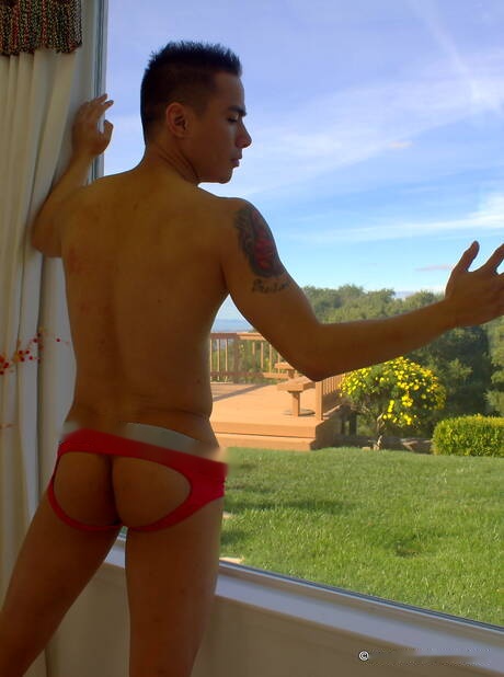 Oriental tough guy Jethro undressing and showing his ass