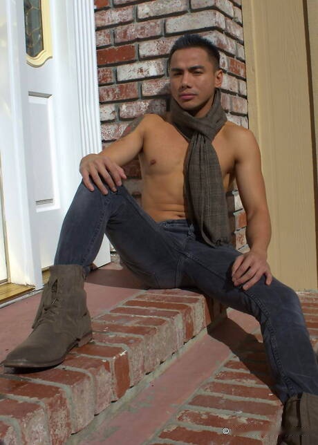 Oriental tough guy Jethro undressing and showing his ass outdoor