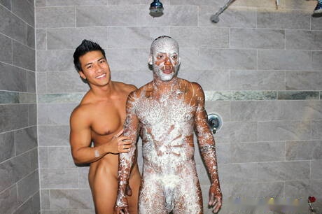 Sexy americans, husky guy Osiris Blade and bull Ken Ott in hot ass fuck action in hot shower