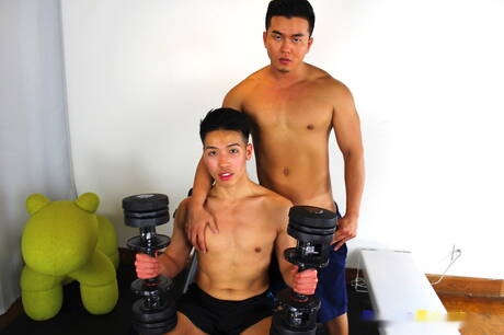 Oriental tough guy Alex Chu and well-built Dylan Art Nguyen in hot ass bang