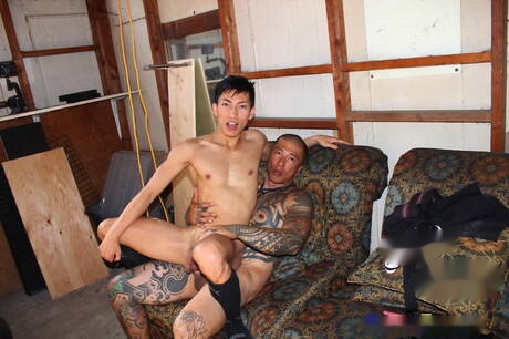 Nice american buddies bull Damian Dragon and strongman David Ace have a hot couple sex