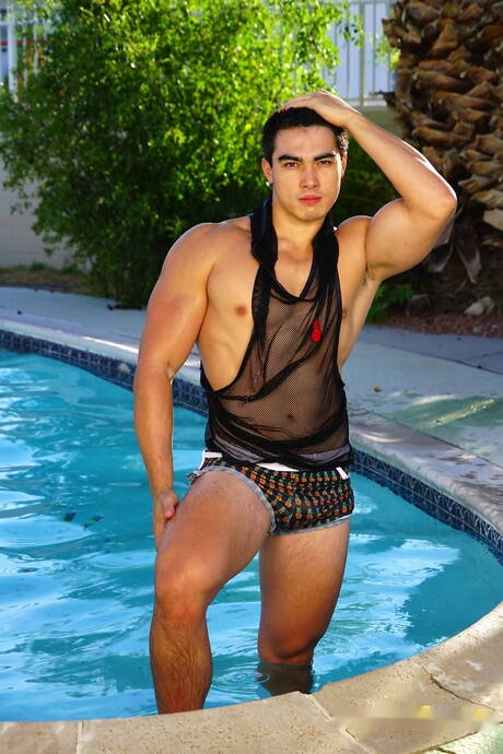 Oriental strong bull Axel Kane undressing and showing hot ass at the pool