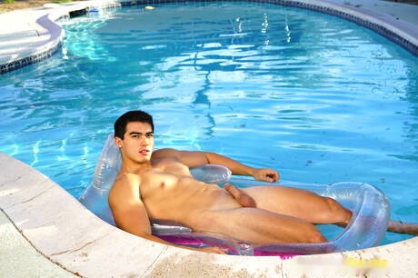 Oriental strong bull Axel Kane undressing and showing hot ass at the pool