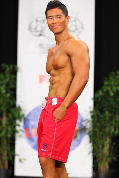 Oriental strong bull Peter Le undressing and showing hot ass