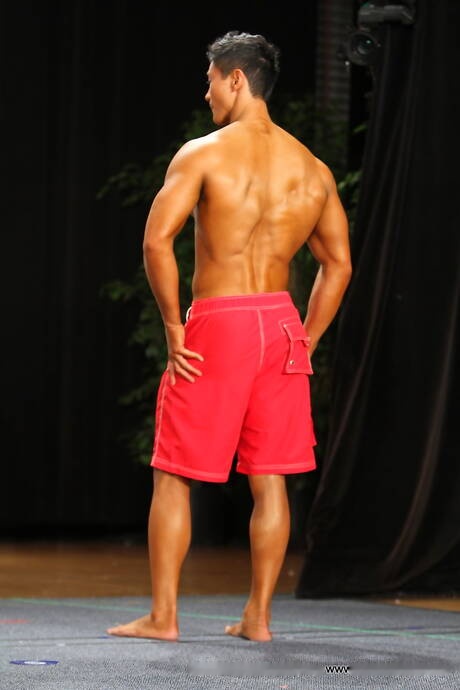 Oriental strong bull Peter Le undressing and showing hot ass