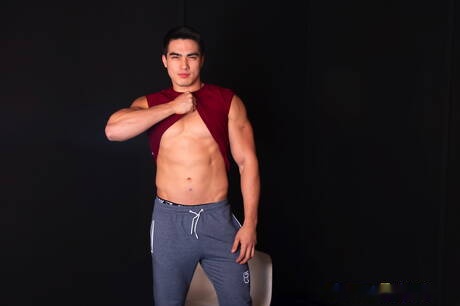 性感的美國男孩公牛 Axel Kane 和公牛 Trevor Northman 裸體擺造型，露出緊實的臀部