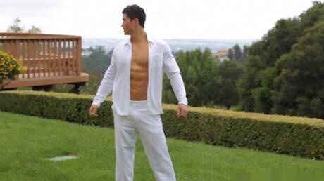 Oriental bull Peter Le undressing and showing tight butt outdoor