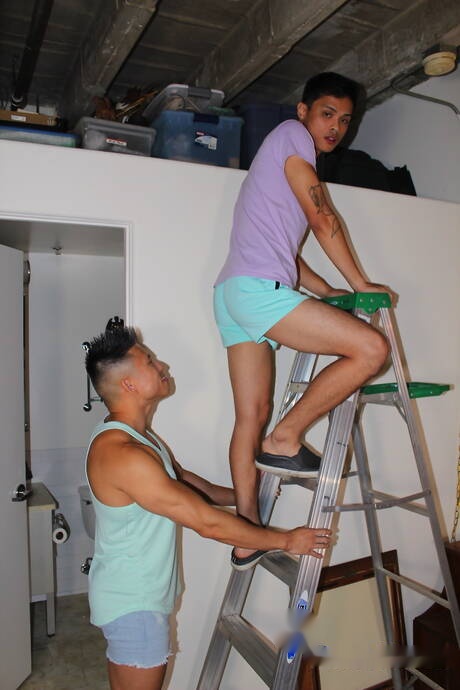 Muscular Max Blairwood and oriental strong bull Jessie Lee love each other