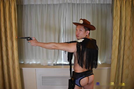 Jake Perez and oriental muscular Jessie Lee in hard anal sex